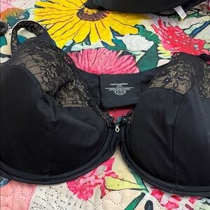 Curvy Couture Elegant Black Lace Bra